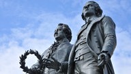 Denkmal von Friedrich Schiller und Johann Wolfgang von Goethe in Weimar