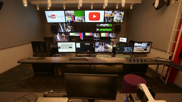 Der Kontrollraum des YouTube Space in New York